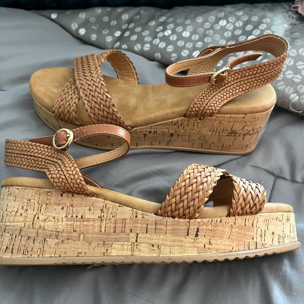 Women's Tan Woven Platform Sandals